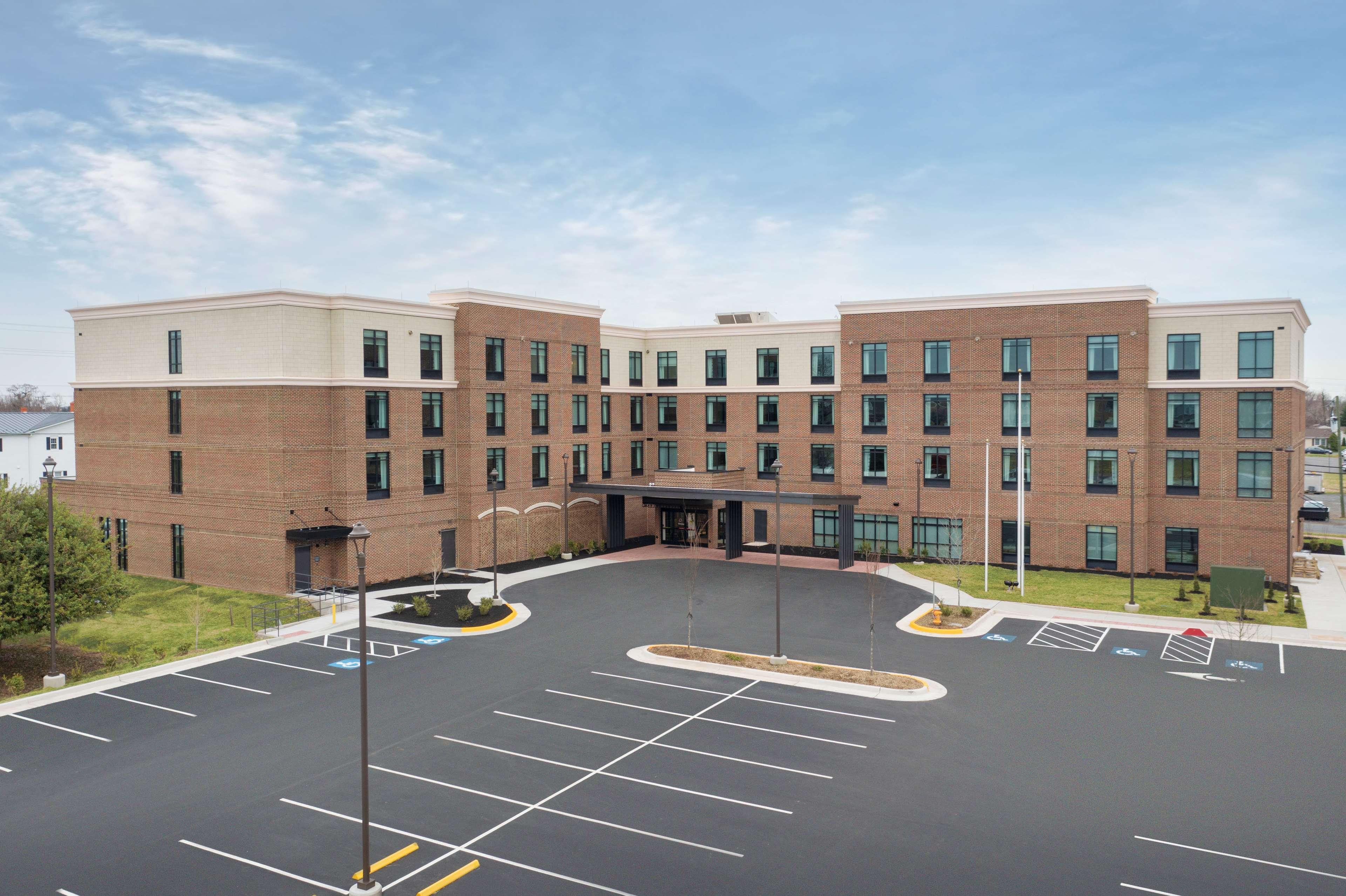 Hilton Garden Inn Haymarket Exteriér fotografie