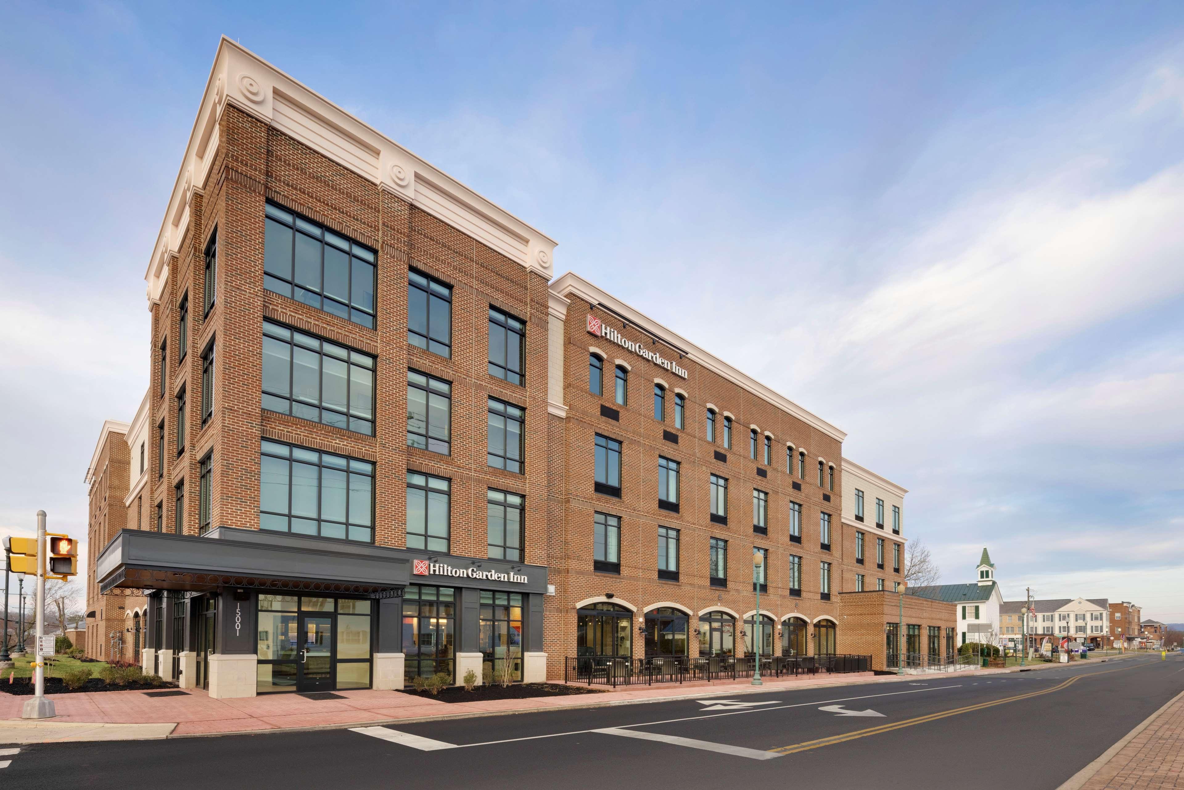 Hilton Garden Inn Haymarket Exteriér fotografie