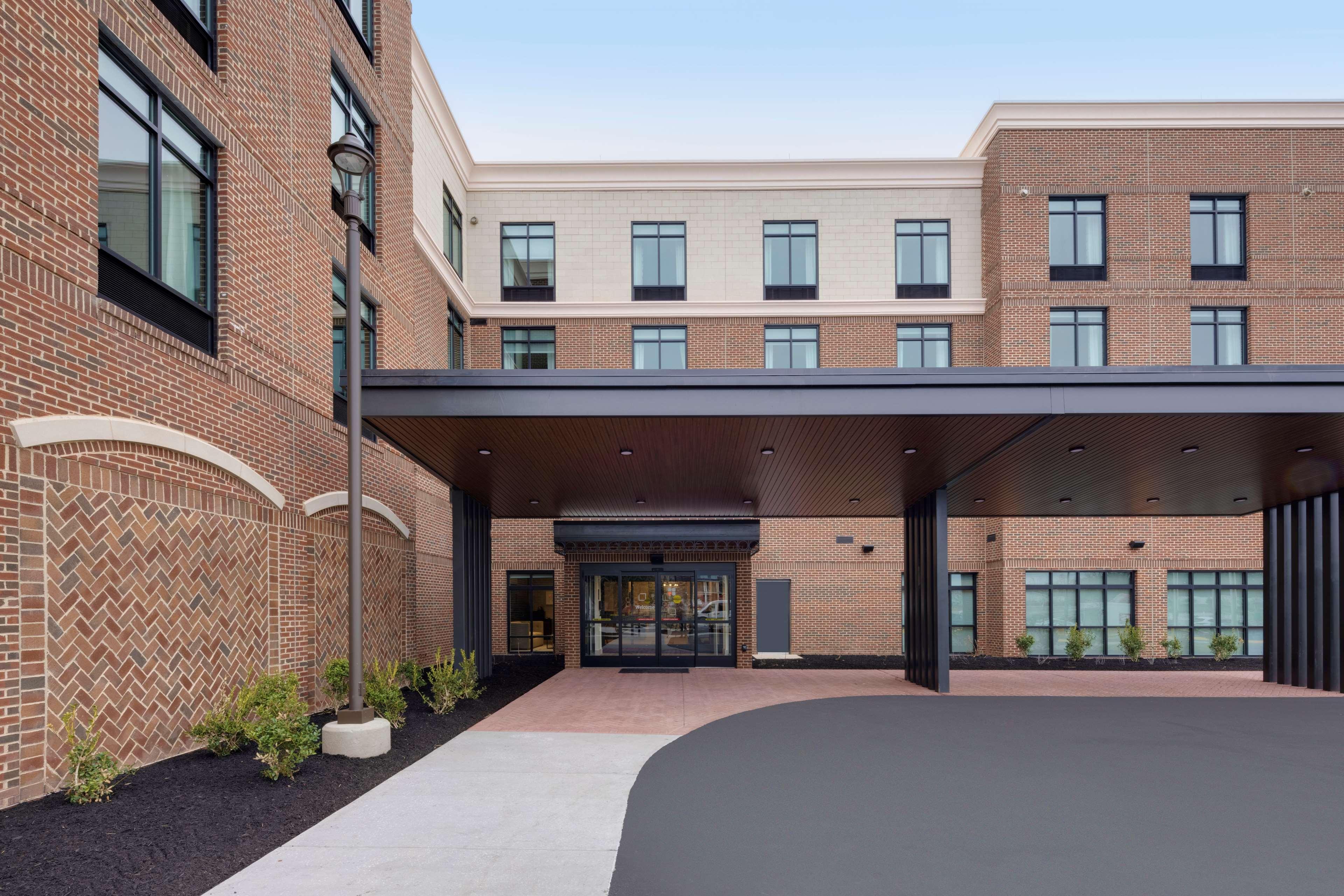 Hilton Garden Inn Haymarket Exteriér fotografie
