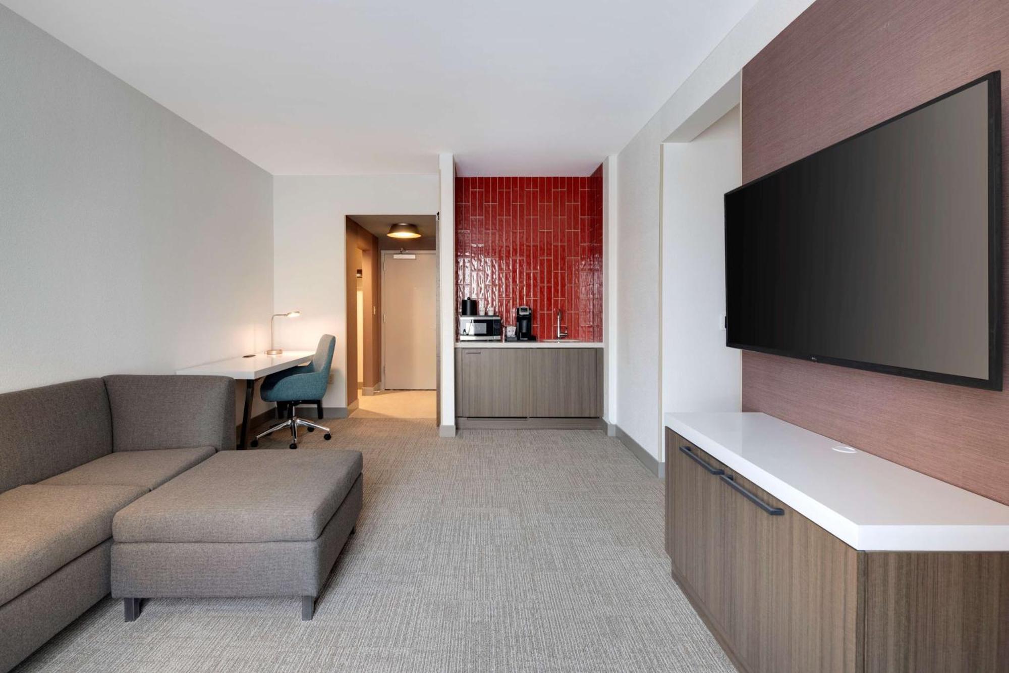 Hilton Garden Inn Haymarket Exteriér fotografie